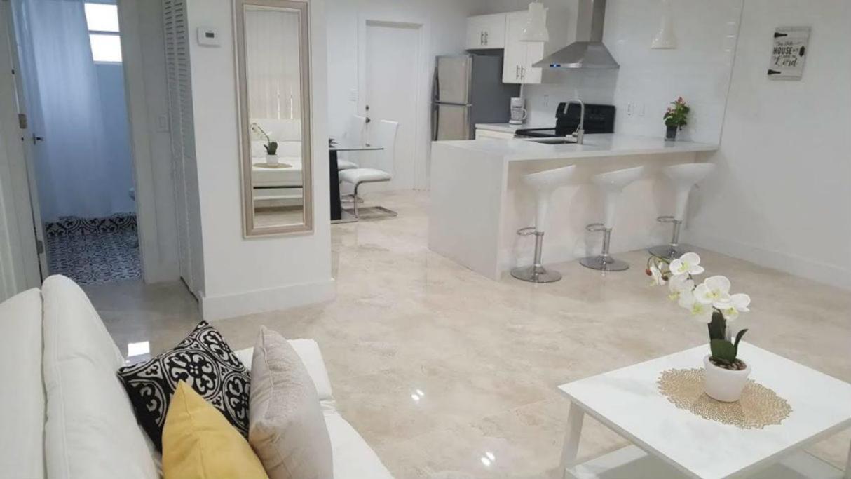 N61 Apartment ฮอลลีวูด ภายนอก รูปภาพ