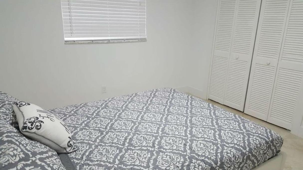 N61 Apartment ฮอลลีวูด ภายนอก รูปภาพ