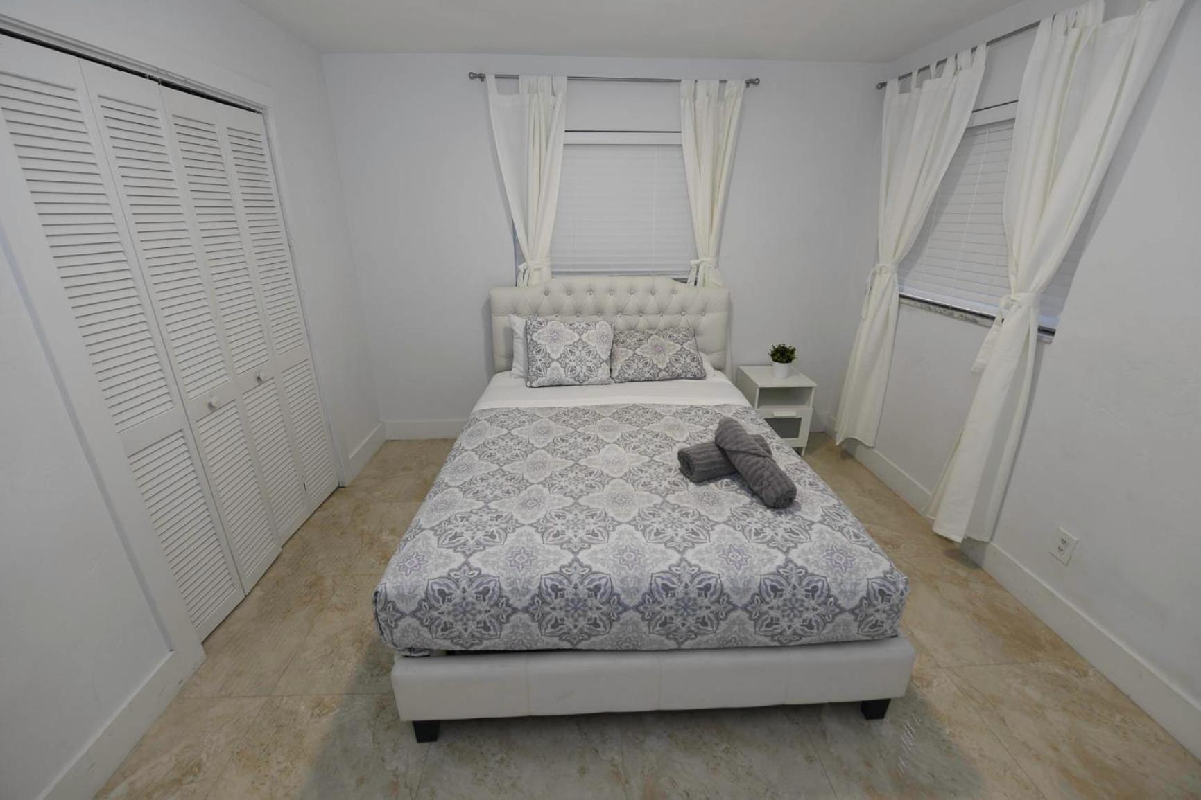 N61 Apartment ฮอลลีวูด ภายนอก รูปภาพ