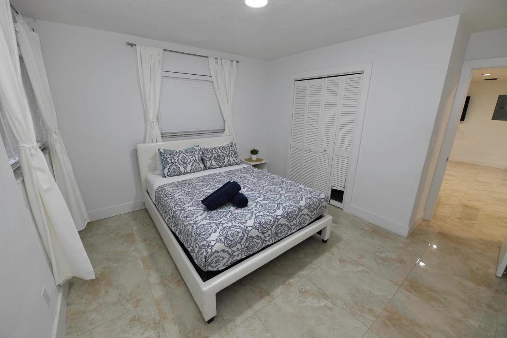 N61 Apartment ฮอลลีวูด ภายนอก รูปภาพ
