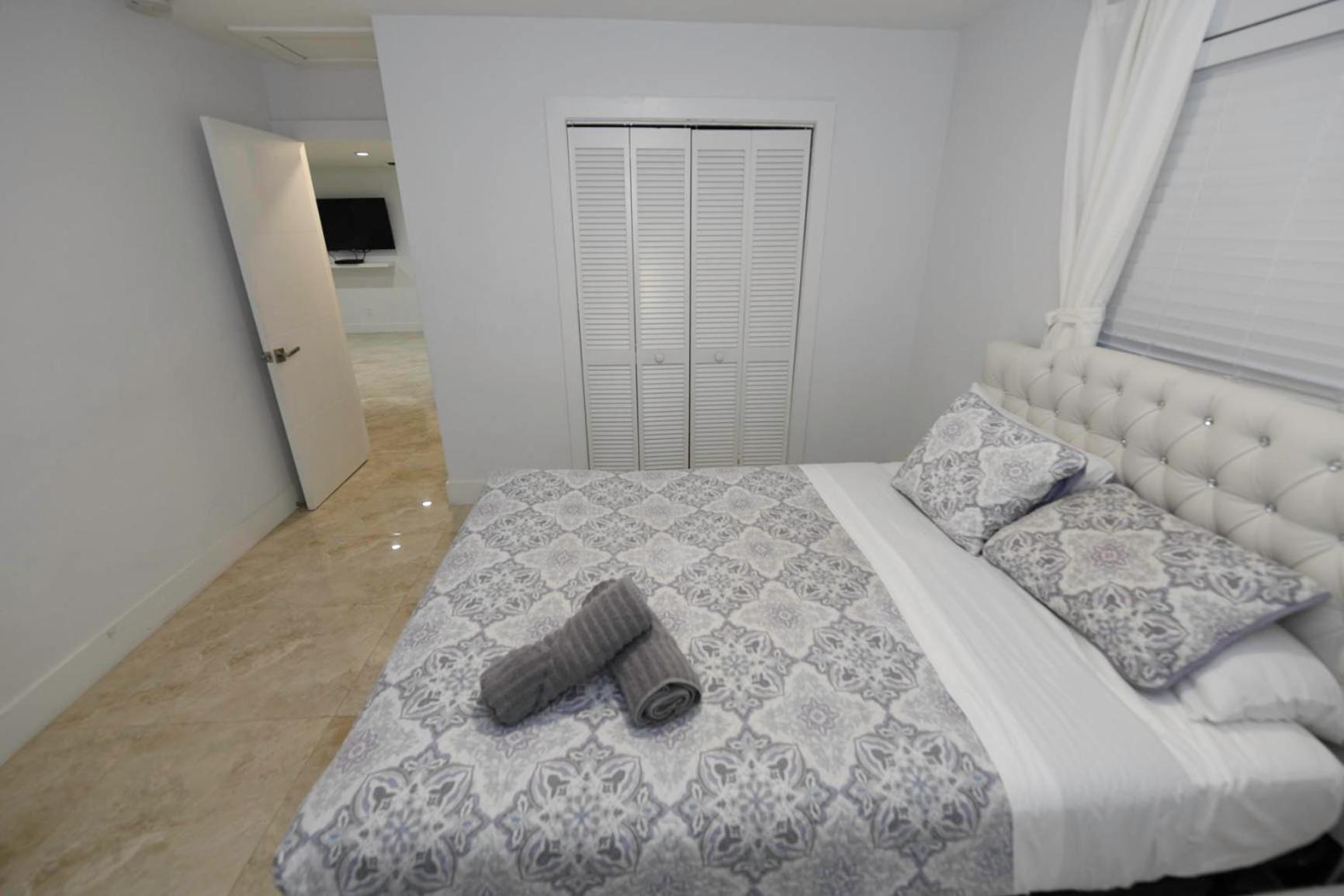 N61 Apartment ฮอลลีวูด ภายนอก รูปภาพ