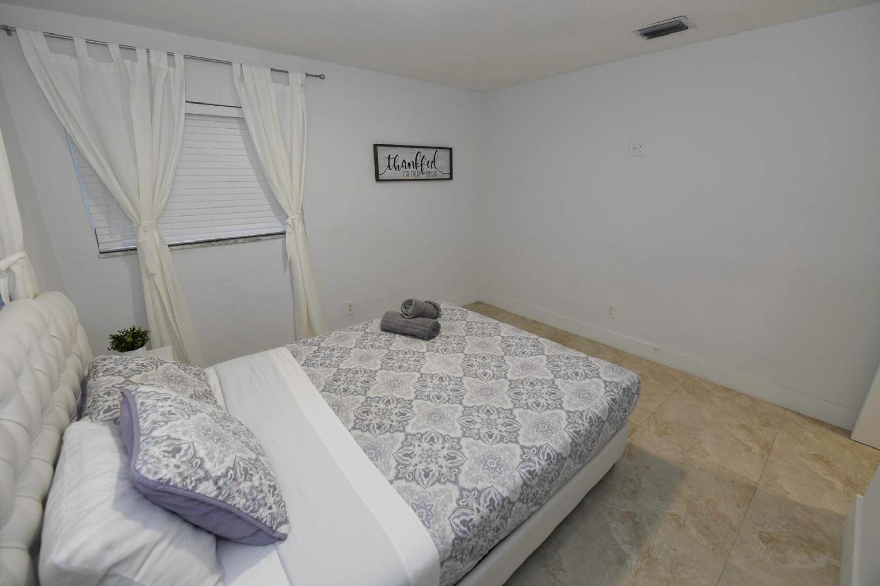 N61 Apartment ฮอลลีวูด ภายนอก รูปภาพ