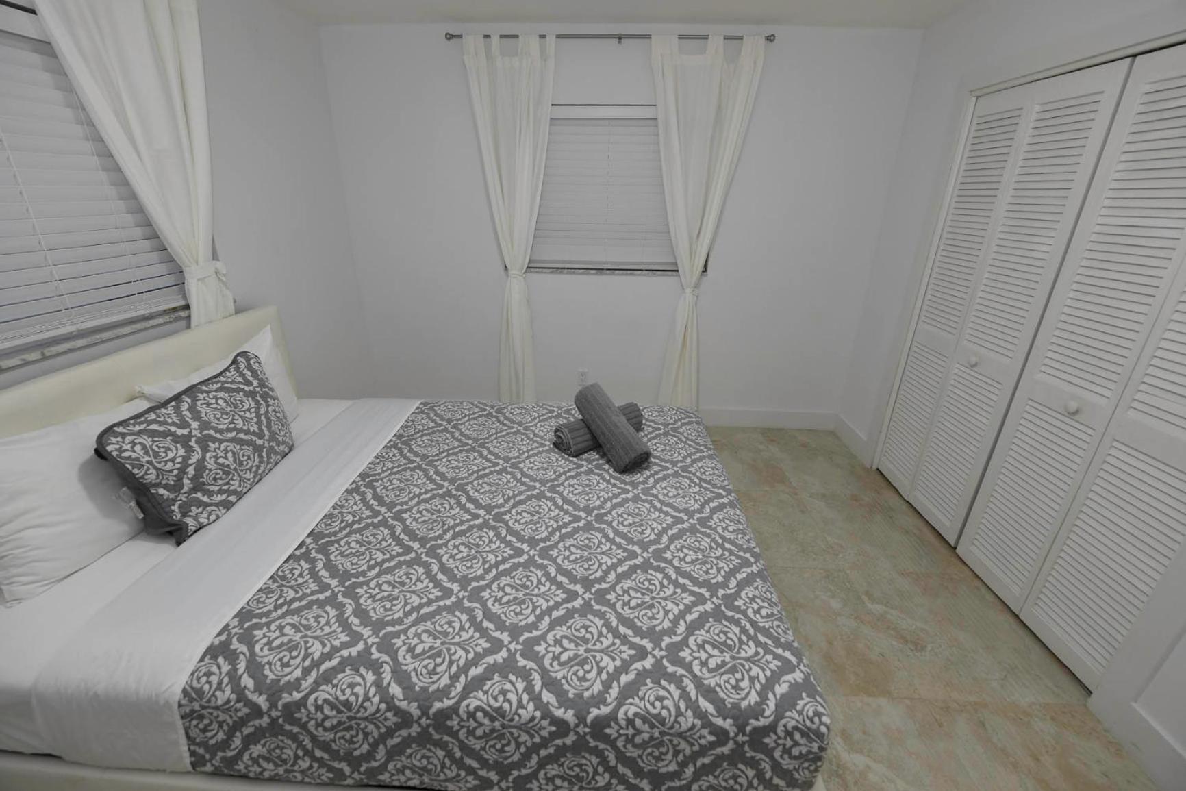 N61 Apartment ฮอลลีวูด ภายนอก รูปภาพ