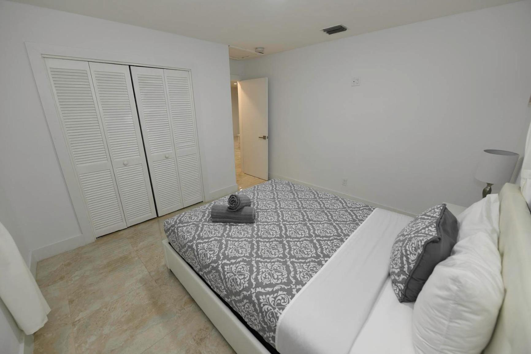 N61 Apartment ฮอลลีวูด ภายนอก รูปภาพ